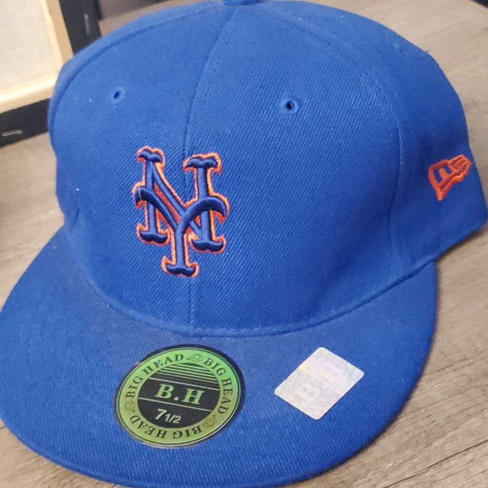 Hats - Picture 4 of 7